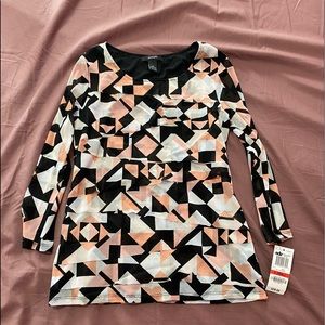 Alfani NEW Patterned T shirt